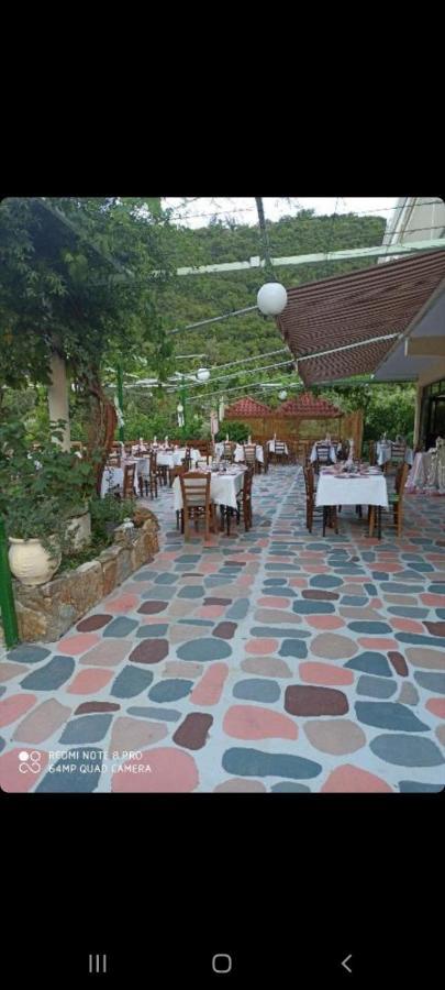 Manoleas Rooms To Let Leonidio Exterior photo